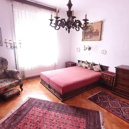 Romantic - Apartamento Pápa