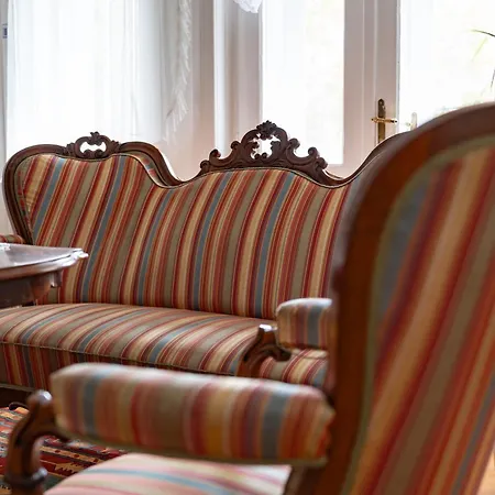 Romantic - 아파트 *