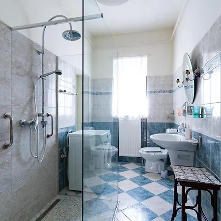 Romantic - 아파트